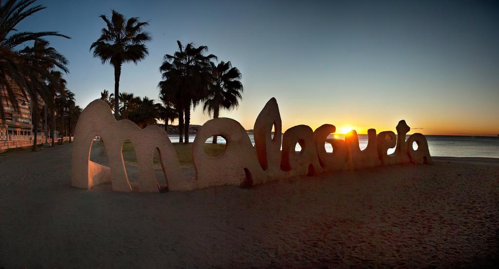 Enjoy Apart Centro Y Playa Victoria マラガ エクステリア 写真